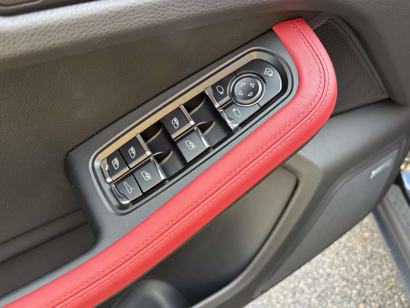 New 2026 Porsche Macan S AWD/4WD image 24