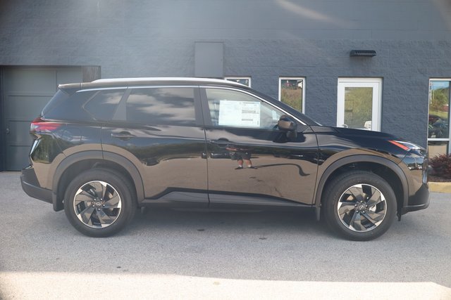 New 2026 Nissan Rogue SV image 4