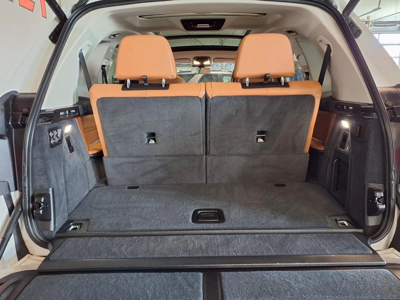 Used 2020 BMW X7 xDrive40i w/ Premium Package image 6