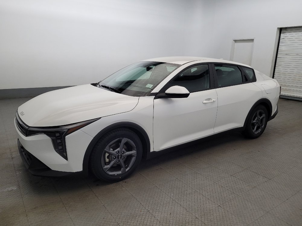 Used 2025 Kia K4 FWD image 2