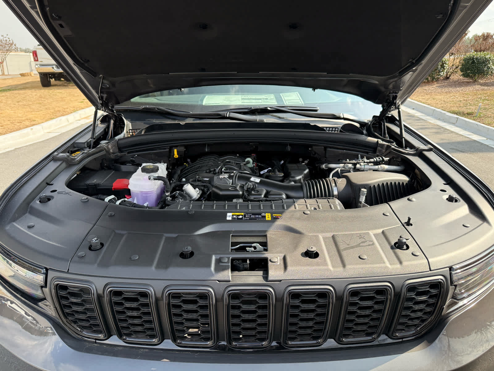 New 2025 Jeep Grand Cherokee L Limited AWD/4WD image 33