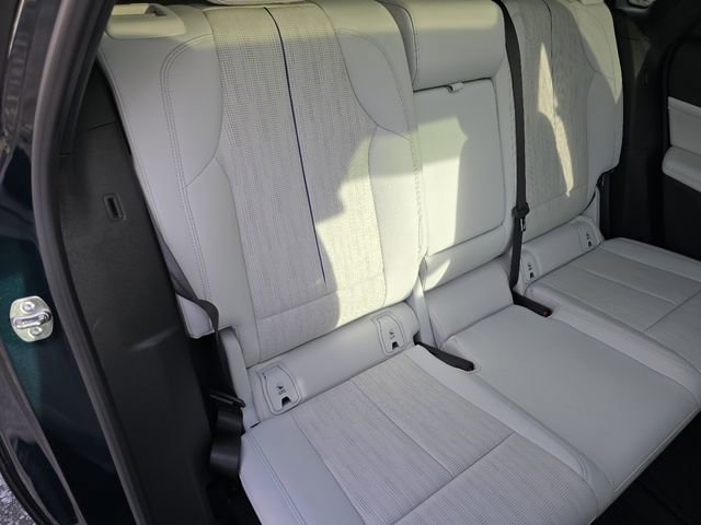 Used 2024 Cadillac Lyriq Sport image 21