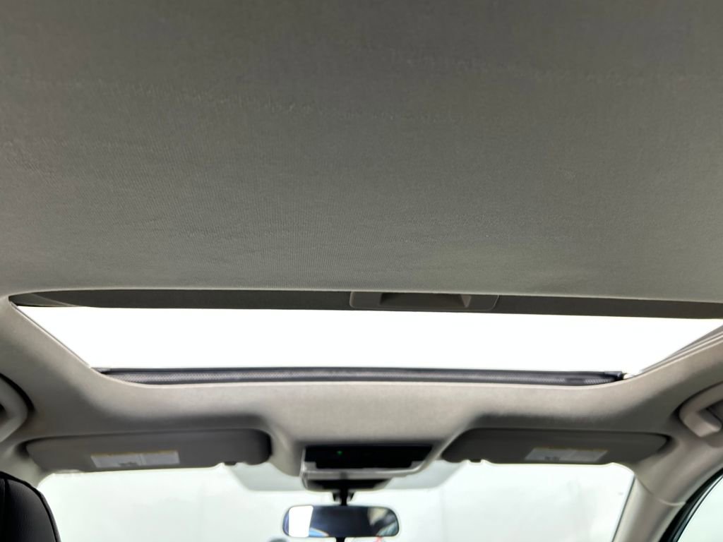 Certified 2024 Nissan Sentra SR w/ SR Premium Package image 32