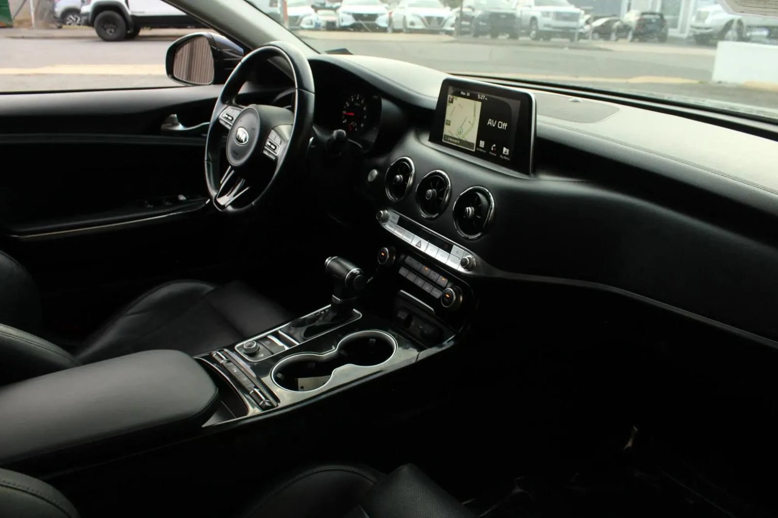 Used 2018 Kia Stinger Premium RWD image 23