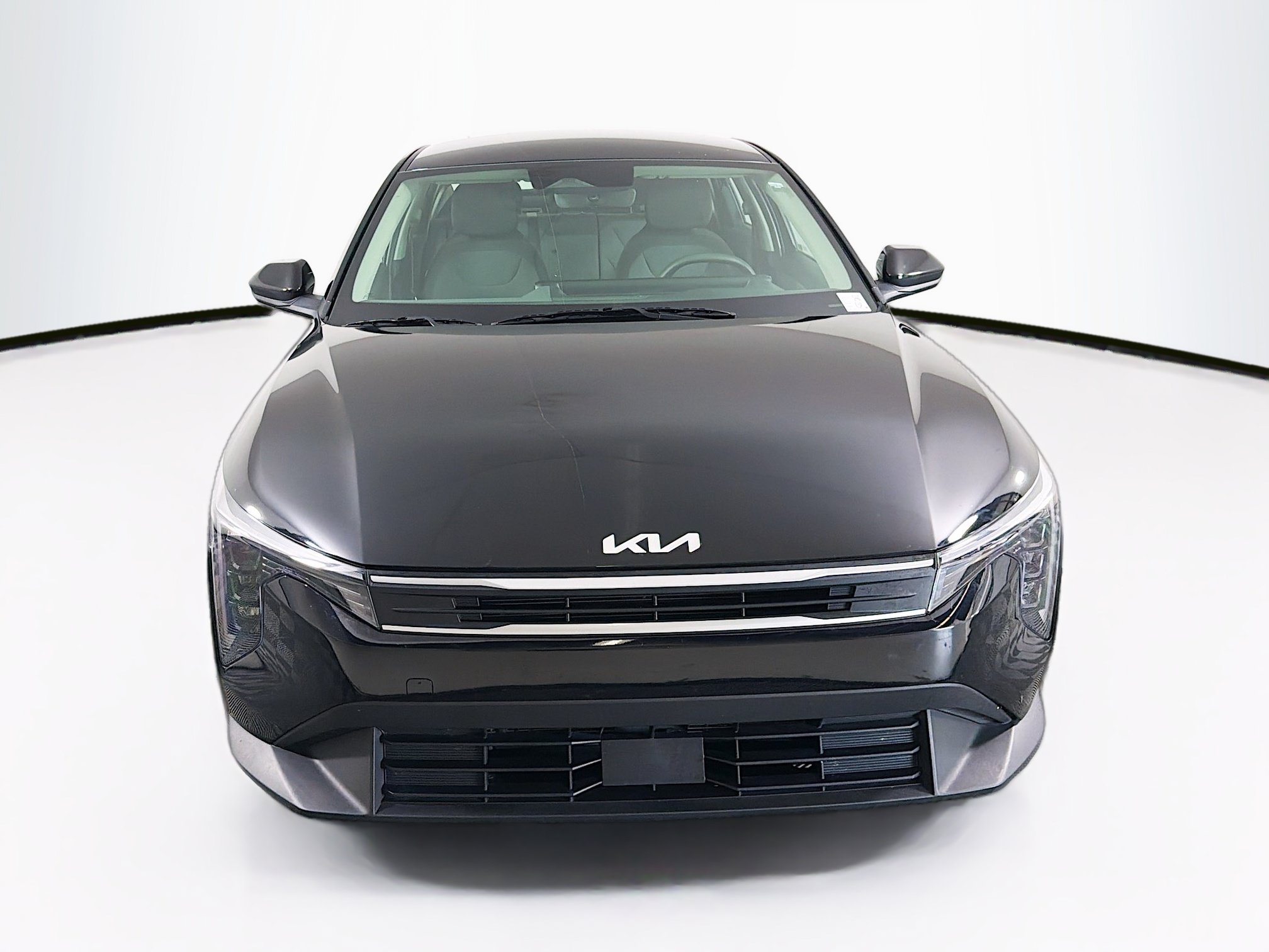 Used 2025 Kia K4 FWD image 2