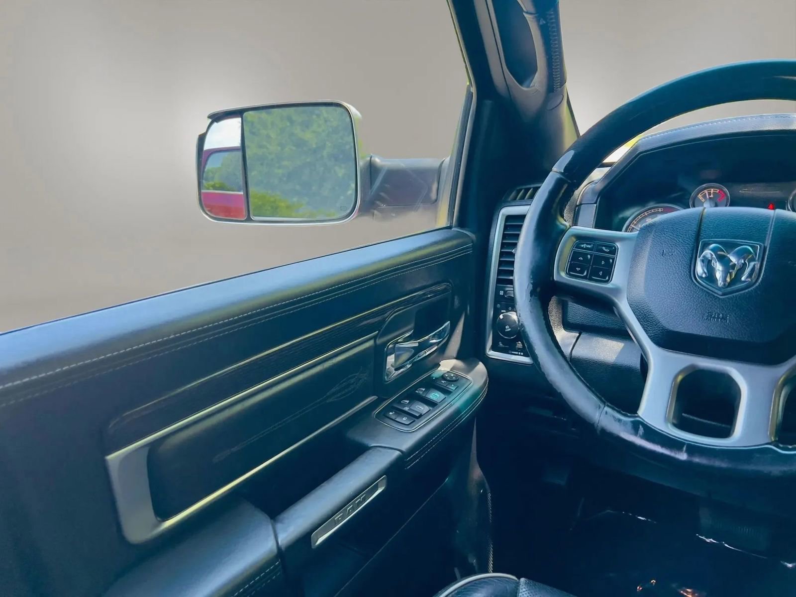 Used 2018 RAM 3500 Laramie Longhorn AWD/4WD image 22