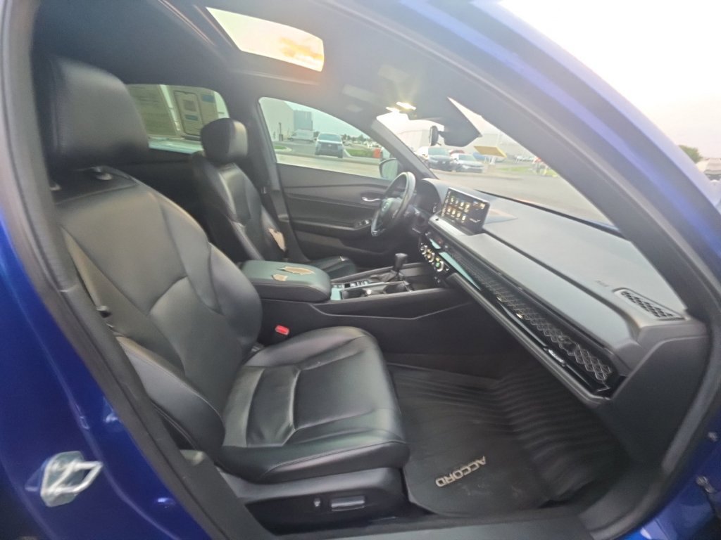 Used 2024 Honda Accord Sport image 39