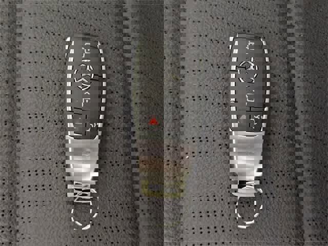 Certified 2025 Mercedes-Benz GLE 450e 4MATIC image 42