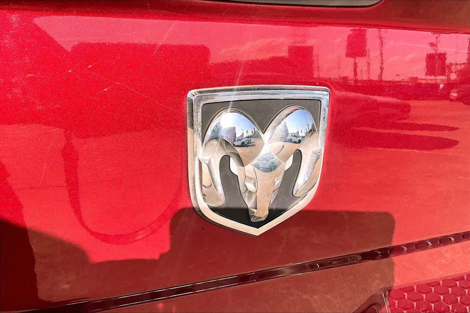 Used 2019 RAM 1500 Tradesman w/ Chrome Appearance Group RWD image 31