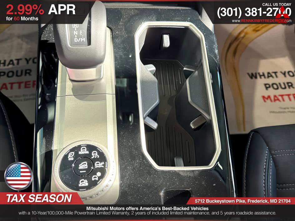 Used 2026 Mitsubishi Outlander Trail Edition image 16