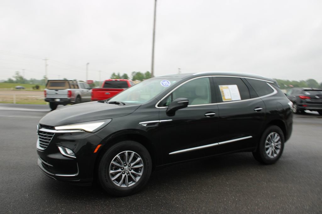 Used 2023 Buick Enclave Essence FWD image 4