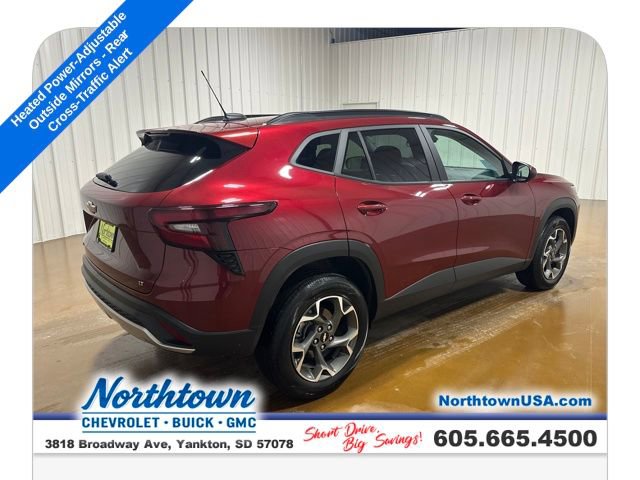 Used 2024 Chevrolet Trax LT w/ Driver Confidence Package image 5