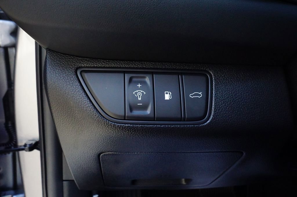 Certified 2026 Genesis G70 2.5T Prestige image 14