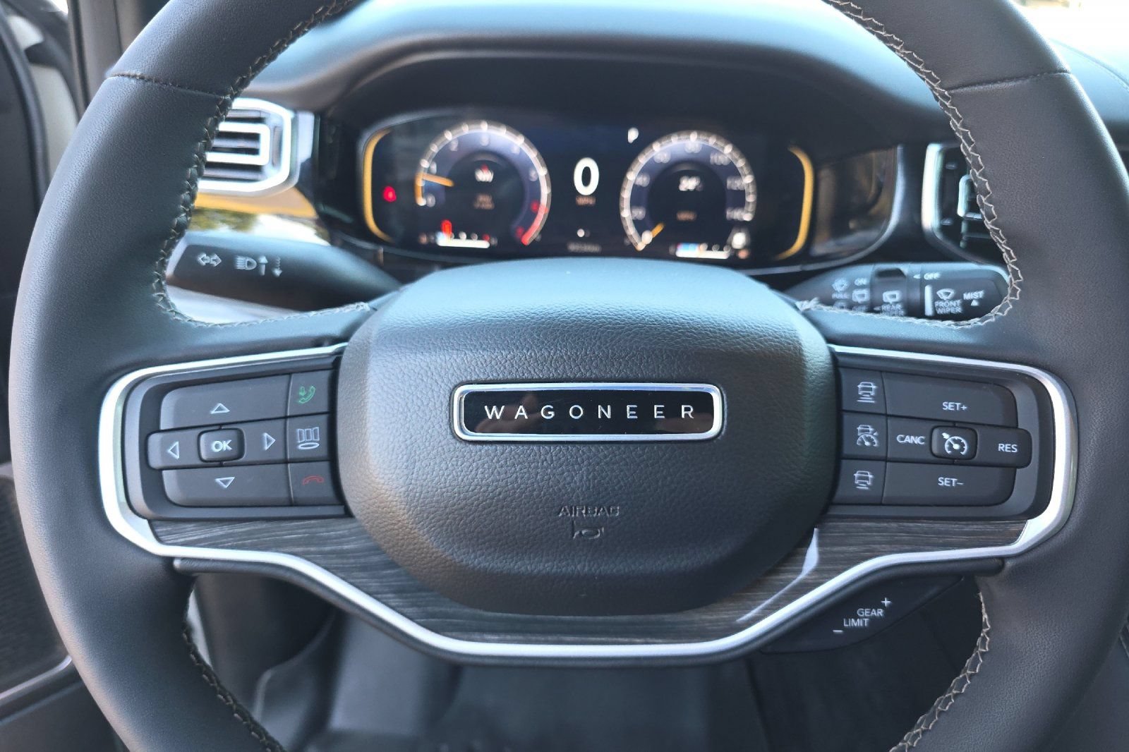 Used 2022 Jeep Wagoneer Series III w/ Convenience Group I AWD/4WD image 24