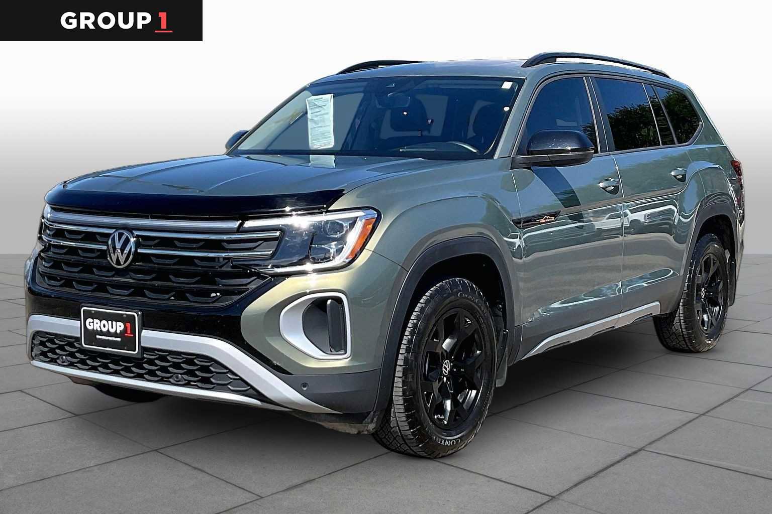 Used 2024 Volkswagen Atlas Peak Edition SEL AWD/4WD image 1