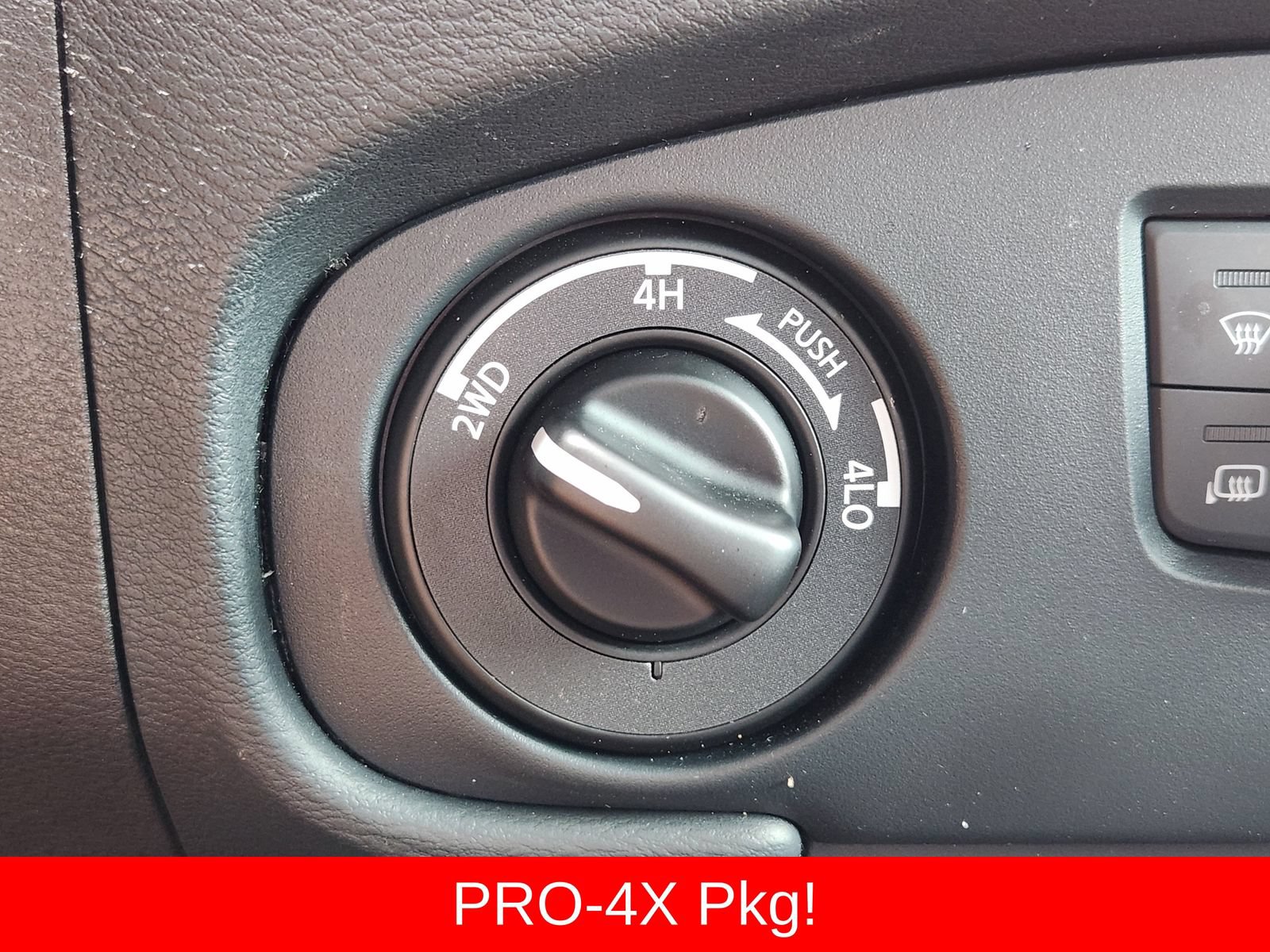 Used 2022 Nissan Frontier PRO-4X w/ Pro-4X Premium Package AWD/4WD image 28