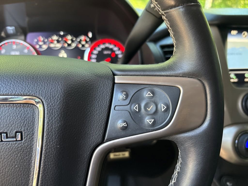 Used 2016 GMC Yukon Denali w/ Open Road Package AWD/4WD image 23