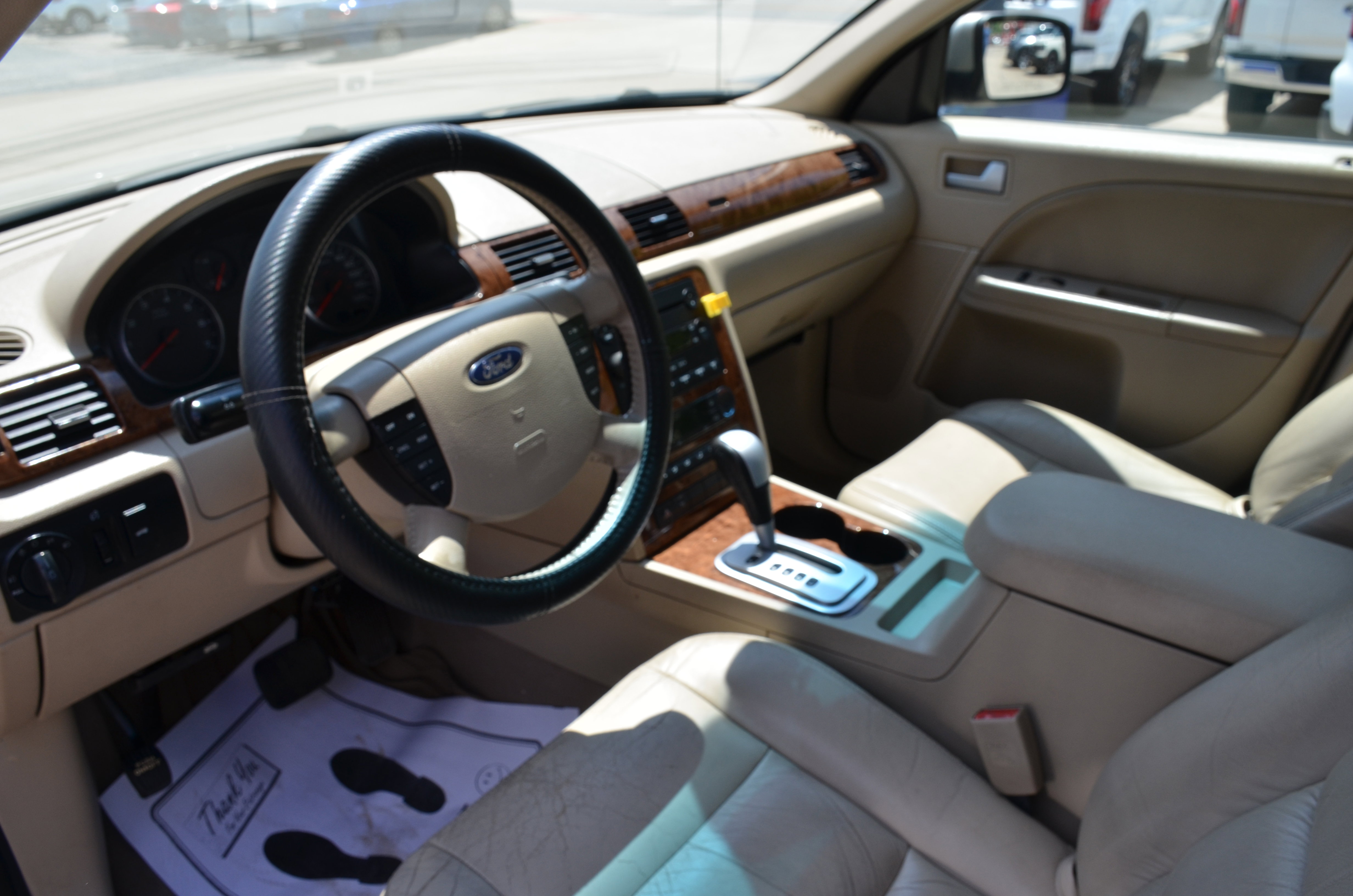Used 2006 Ford Five Hundred SEL FWD image 14