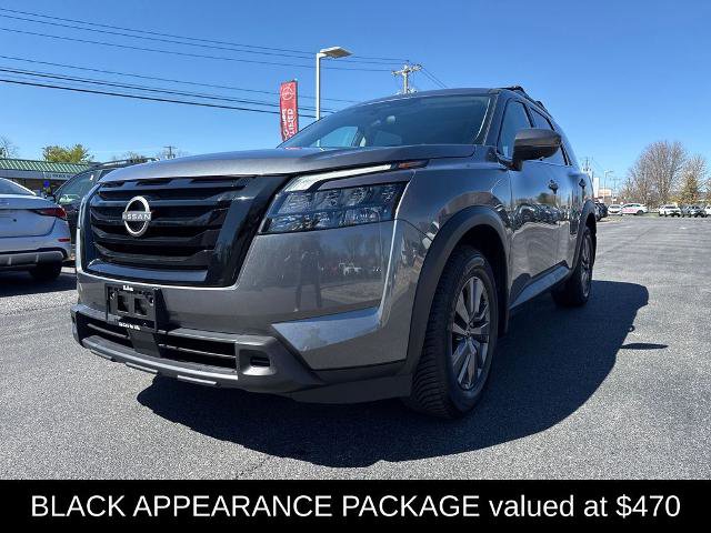 Certified 2023 Nissan Pathfinder SV w/ SV Premium Package AWD/4WD image 6