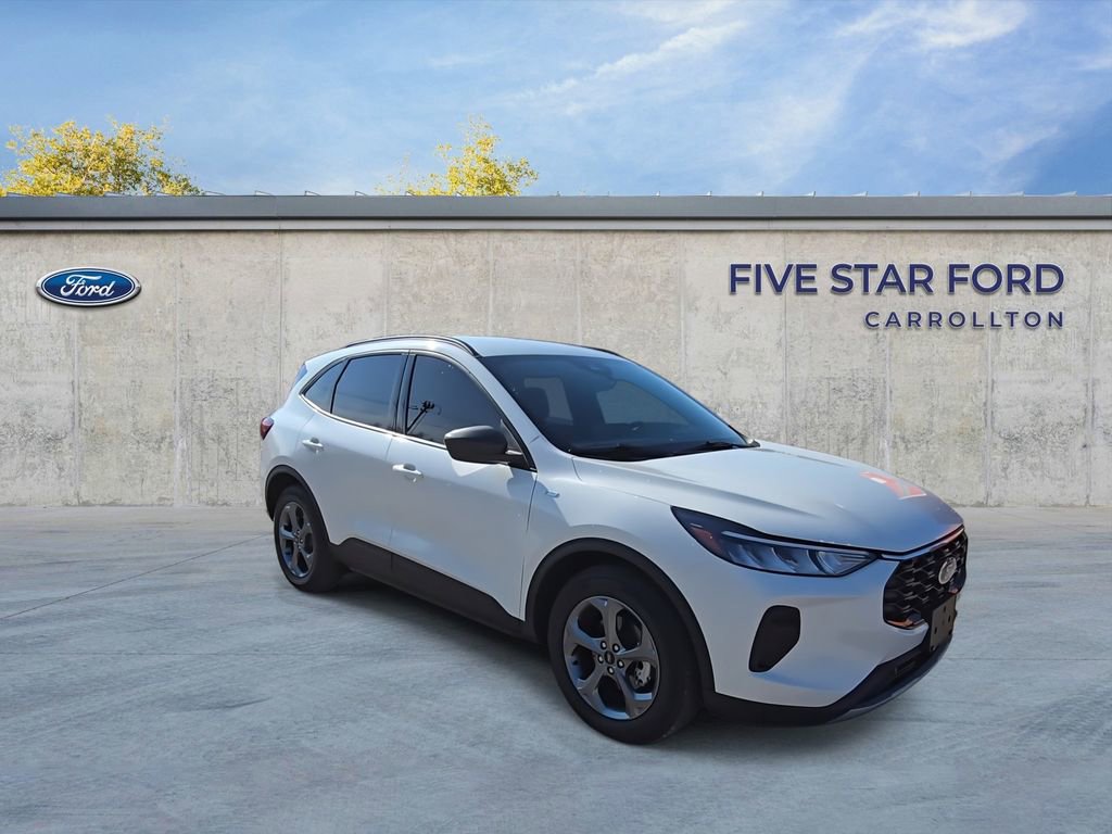 Used 2025 Ford Escape ST-Line w/ Tech Pack #1 image 2