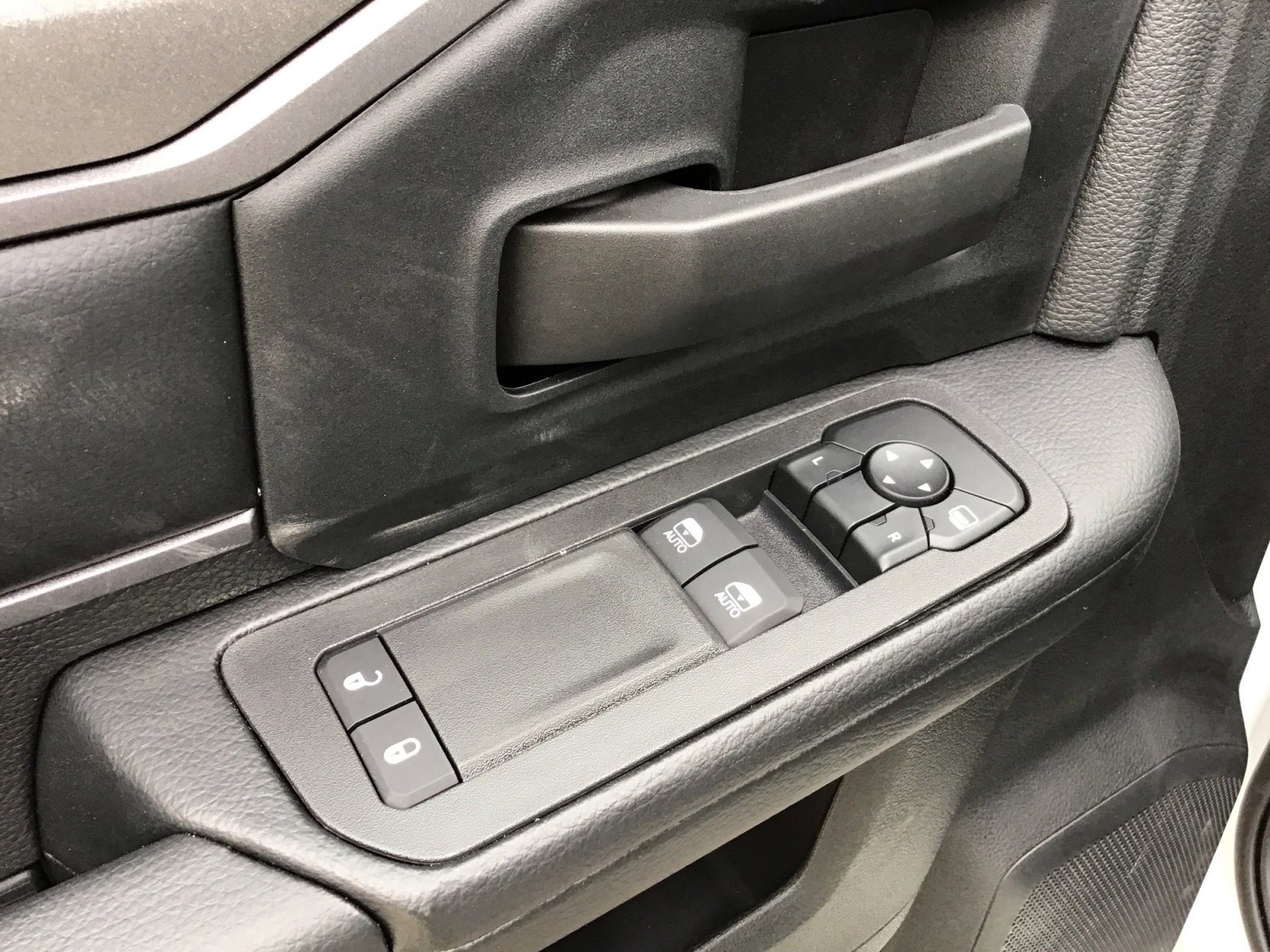 New 2026 RAM 5500 Tradesman w/ Chrome Appearance Group image 18