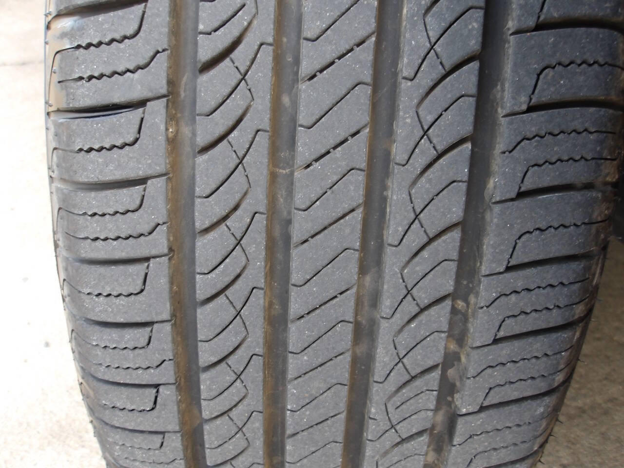 Used 2009 Dodge Caliber SXT FWD image 25