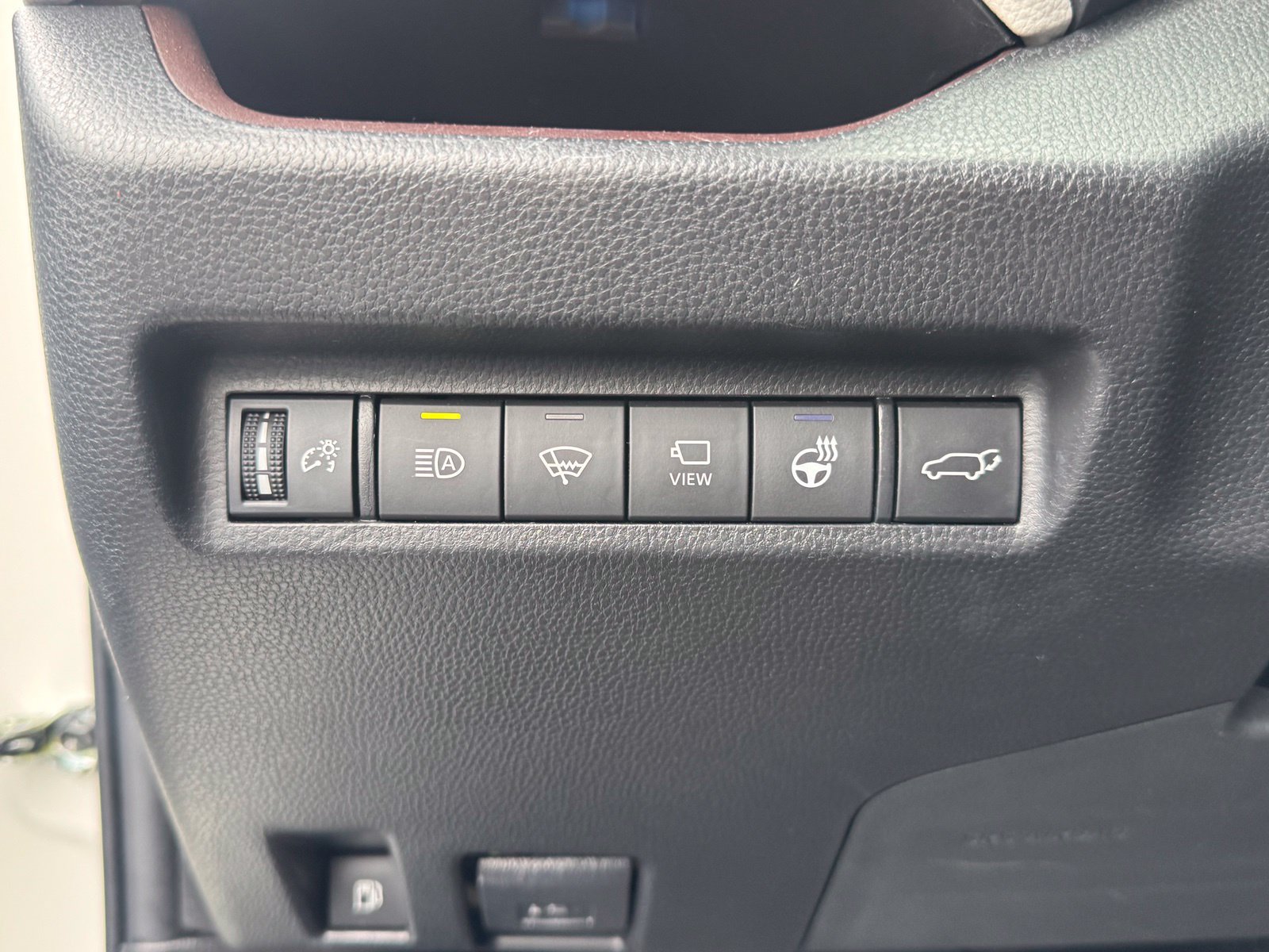 Used 2022 Toyota RAV4 Limited AWD/4WD image 16