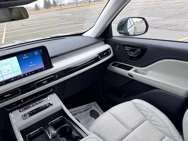 Used 2025 Lincoln Aviator Reserve w/ Illumination Package image 15
