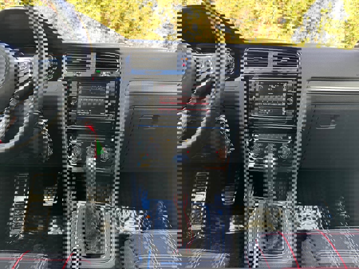 Used 2018 Volkswagen GTI S image 16