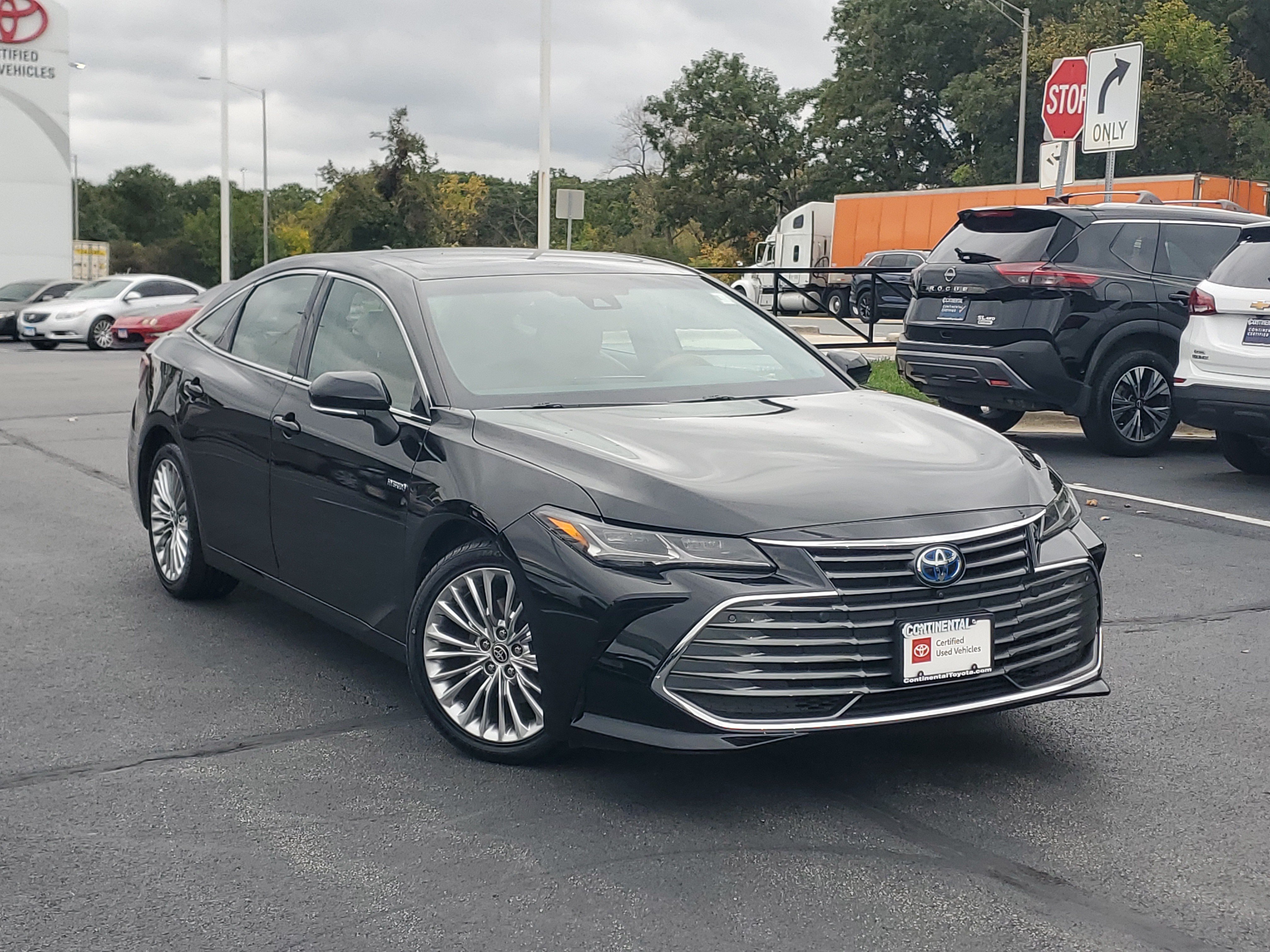 Certified 2020 Toyota Avalon Limited w/ Advanced Safety Package FWD image 34