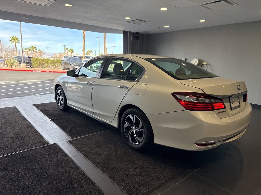 Used 2017 Honda Accord LX image 11