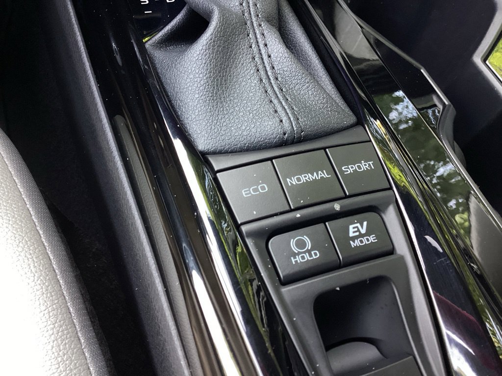 Used 2026 Toyota Camry XLE FWD image 19
