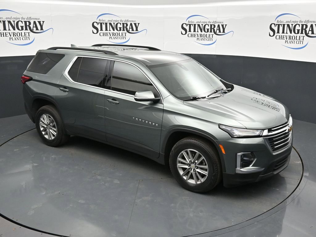 Used 2023 Chevrolet Traverse LT FWD image 9