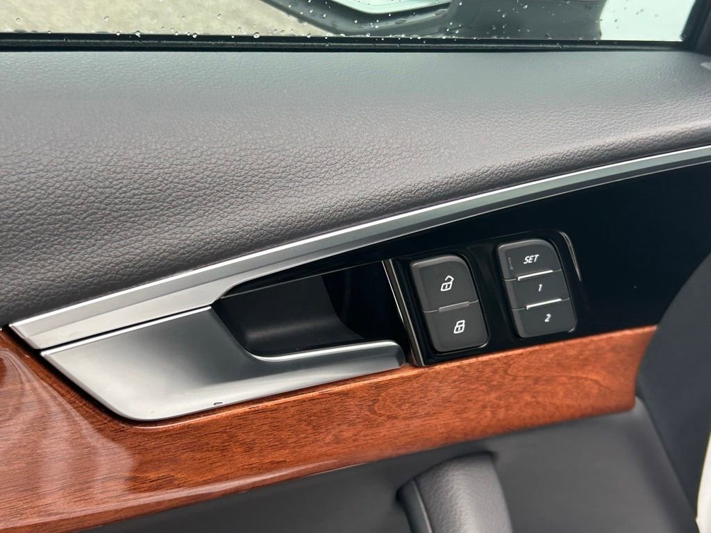 Used 2023 Audi A4 2.0T Premium w/ Convenience Package image 61