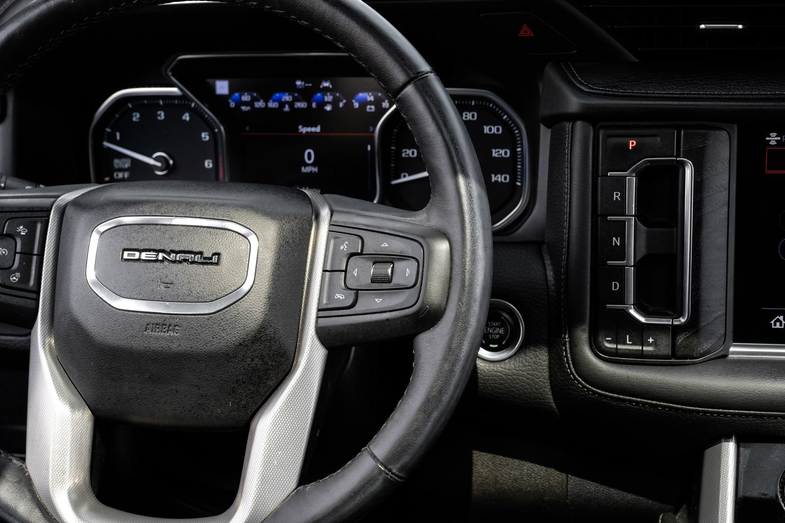 Used 2021 GMC Yukon XL Denali w/ Denali Premium Package RWD image 24