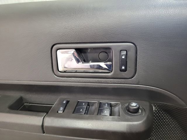 Used 2010 Ford Edge SEL image 37