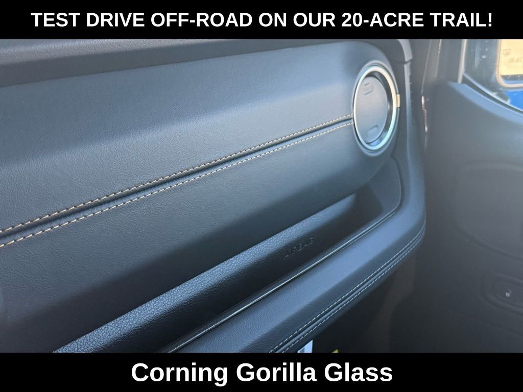 New 2026 Jeep Gladiator Sahara image 21