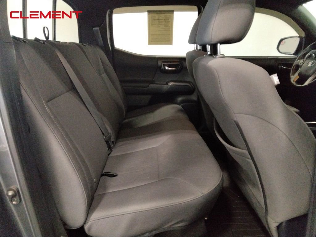 Used 2018 Toyota Tacoma TRD Off-Road image 29