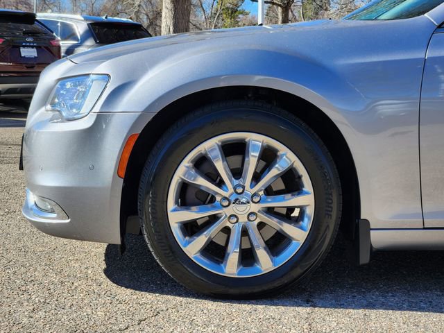 Used 2018 Chrysler 300 Limited w/ Safetytec Plus Group image 8