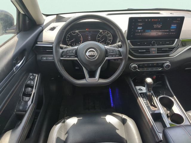 Used 2023 Nissan Altima 2.5 SR w/ SR Premium Package FWD image 27