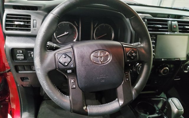 Used 2023 Toyota 4Runner TRD Off-Road image 17