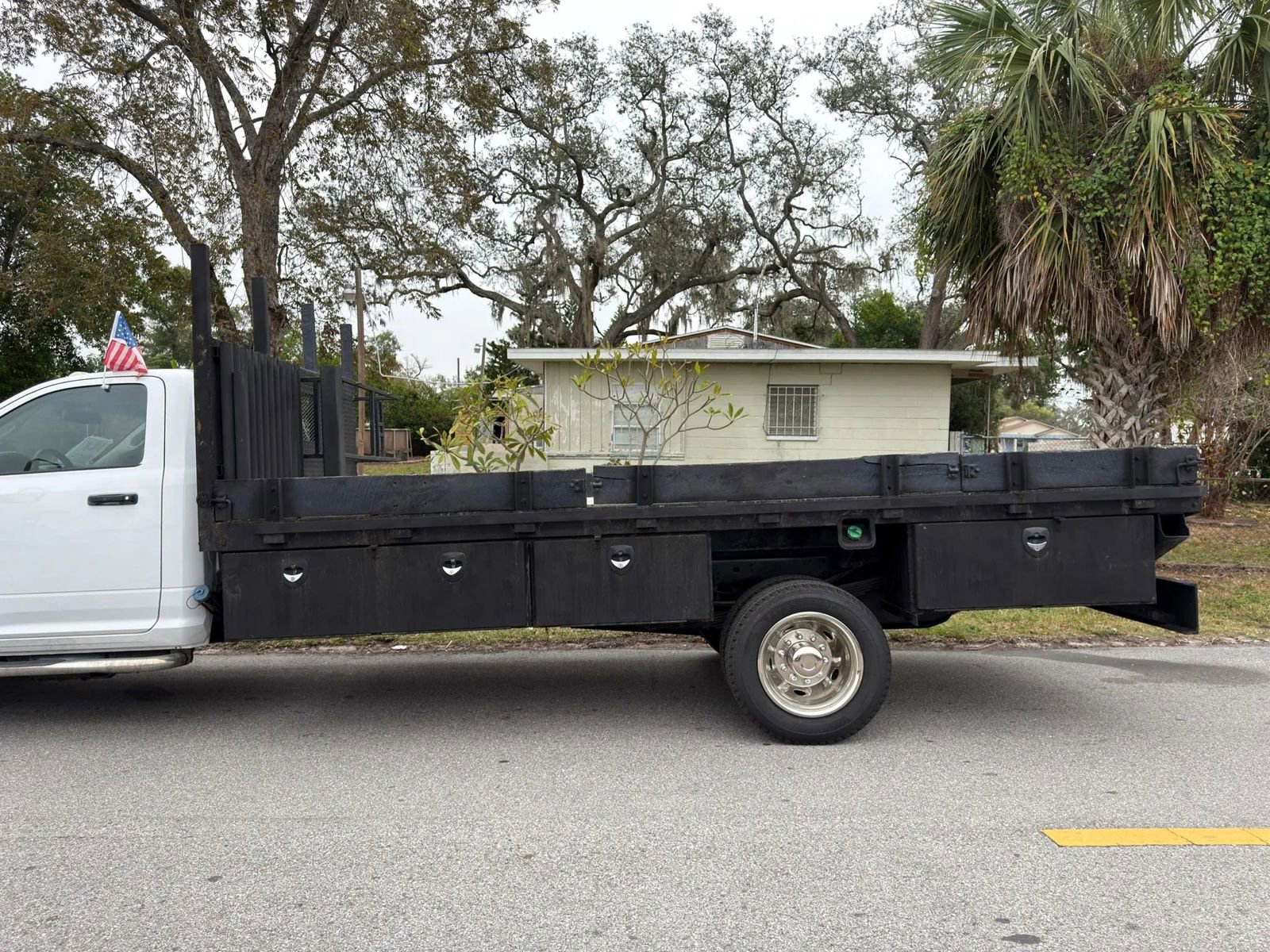 Used 2018 RAM 5500 Tradesman w/ Power & Remote Entry Group image 7