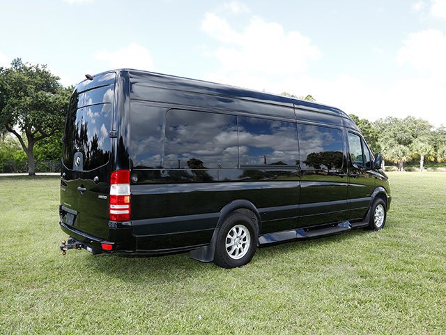 Used 2017 Mercedes-Benz Sprinter 3500 image 1