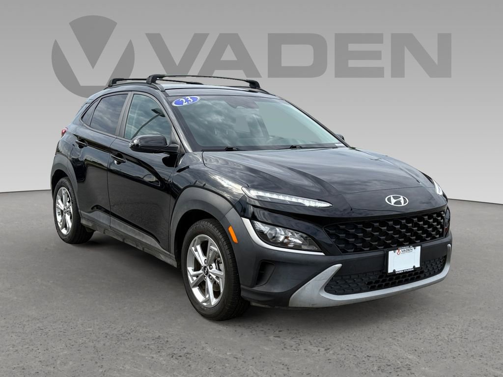 Used 2023 Hyundai Kona SEL FWD image 1