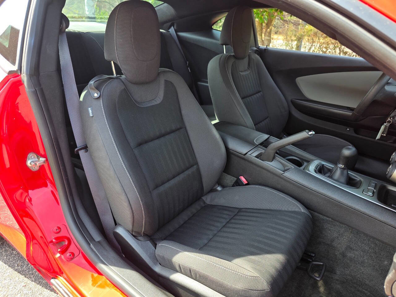 Used 2014 Chevrolet Camaro LS RWD image 26