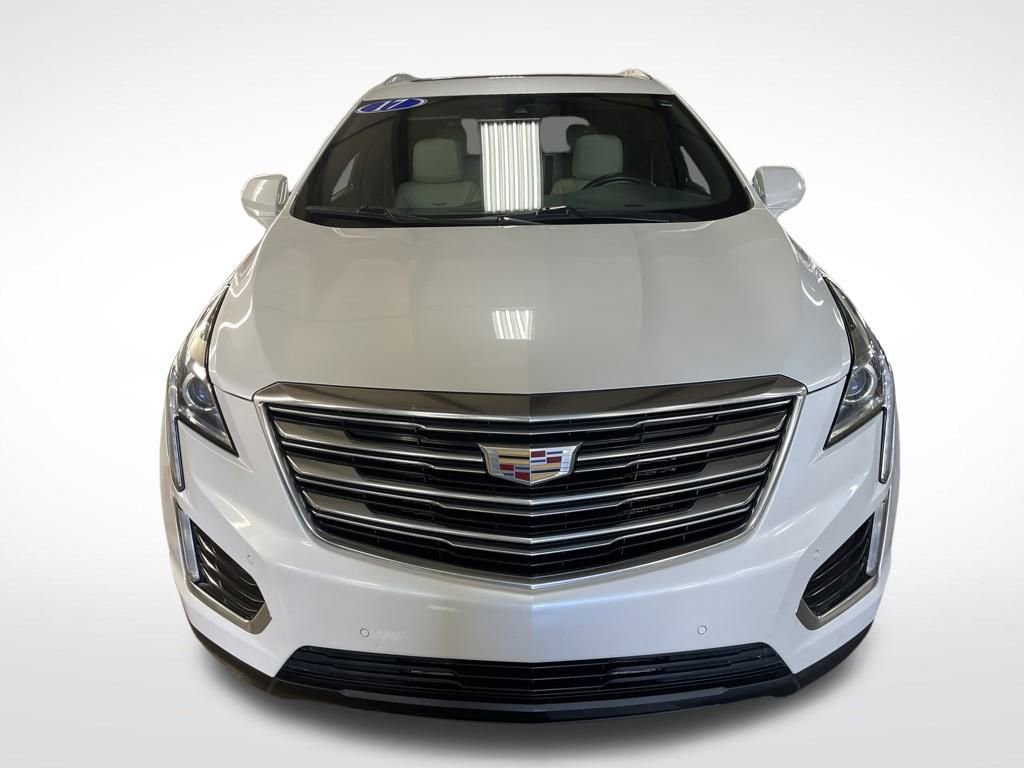 Used 2017 Cadillac XT5 Luxury w/ Driver Awareness Package image 9