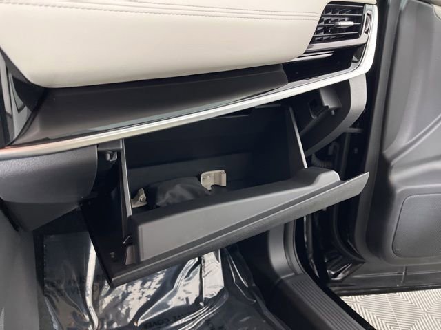 Used 2025 Nissan Rogue SL image 36