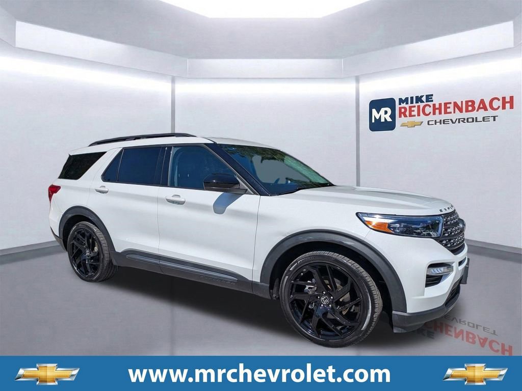 Used 2024 Ford Explorer XLT w/ Equipment Group 202A RWD video 1