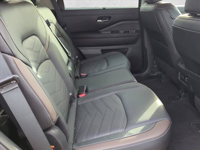 Used 2025 Nissan Pathfinder Platinum w/ Cargo Package FWD image 24