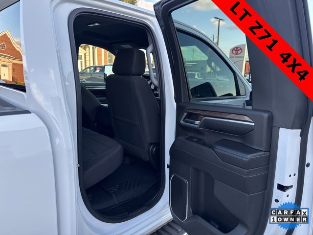 Used 2024 Chevrolet Silverado 2500 LT w/ Z71 Off-Road Package image 13